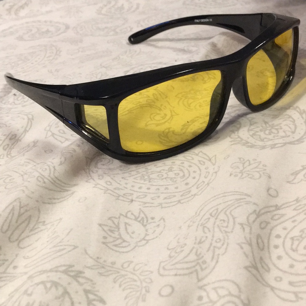 Night vision yellow polarized driving glasses.